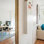 Bright Apartment In Lisbon